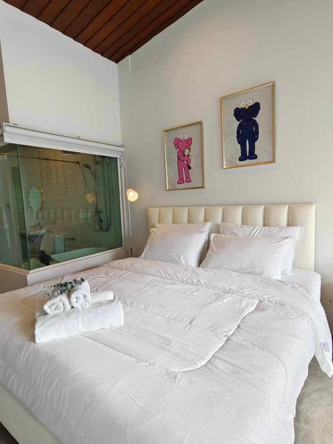 Mr Black & Ms White -Self Check In Accommodation Bangkok Buitenkant foto