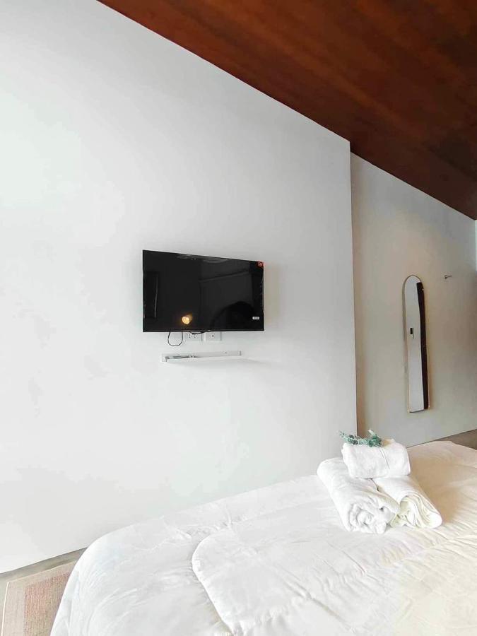 Mr Black & Ms White -Self Check In Accommodation Bangkok Buitenkant foto